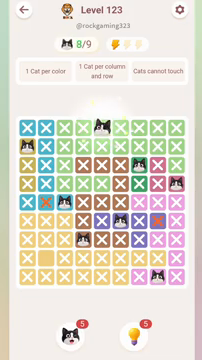 Meowdoku Level 123 step 8 screenshot showing the cat placement at E1 with 8 of 9 cats visible on the board.
